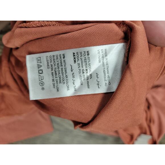 Chico's Coral Salmon Peach Oversized Sweater Pullover Top Size 2 - Large - Picture 3 of 4